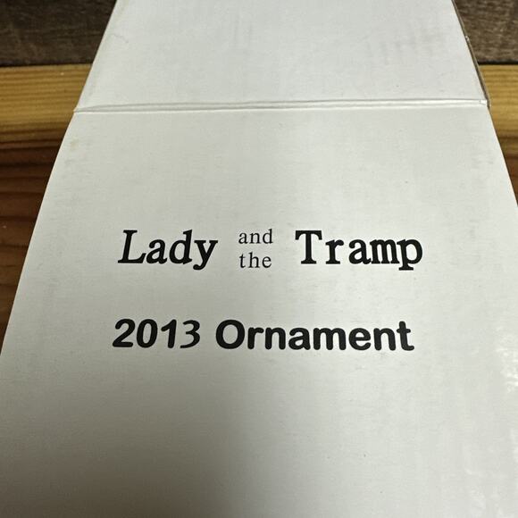 Lady and The Tramp Porcelain Christmas Ornament Early Moments In Box - Picture 5 of 5